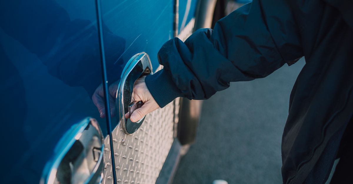 Does AAA Do Locksmith Work? What LA Drivers Should Know — Woodland Hills Locksmith