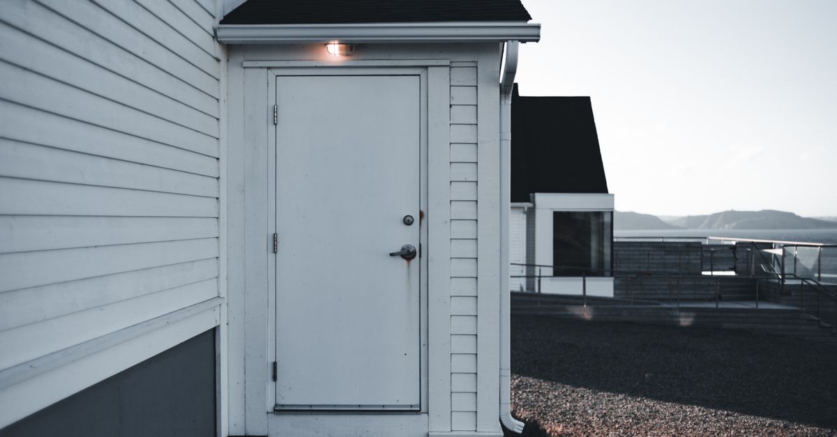 House Lockout Service — Woodland Hills Locksmith