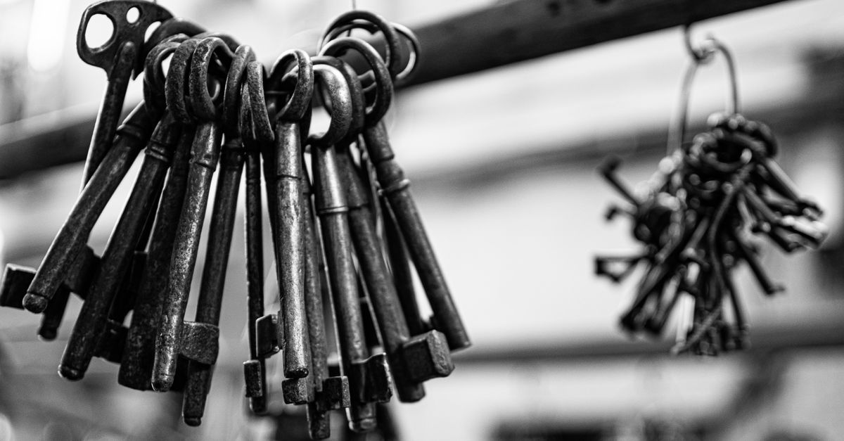 One Key Hierarchy for Multiple Properties, Suites and Tenants — Woodland Hills Locksmith